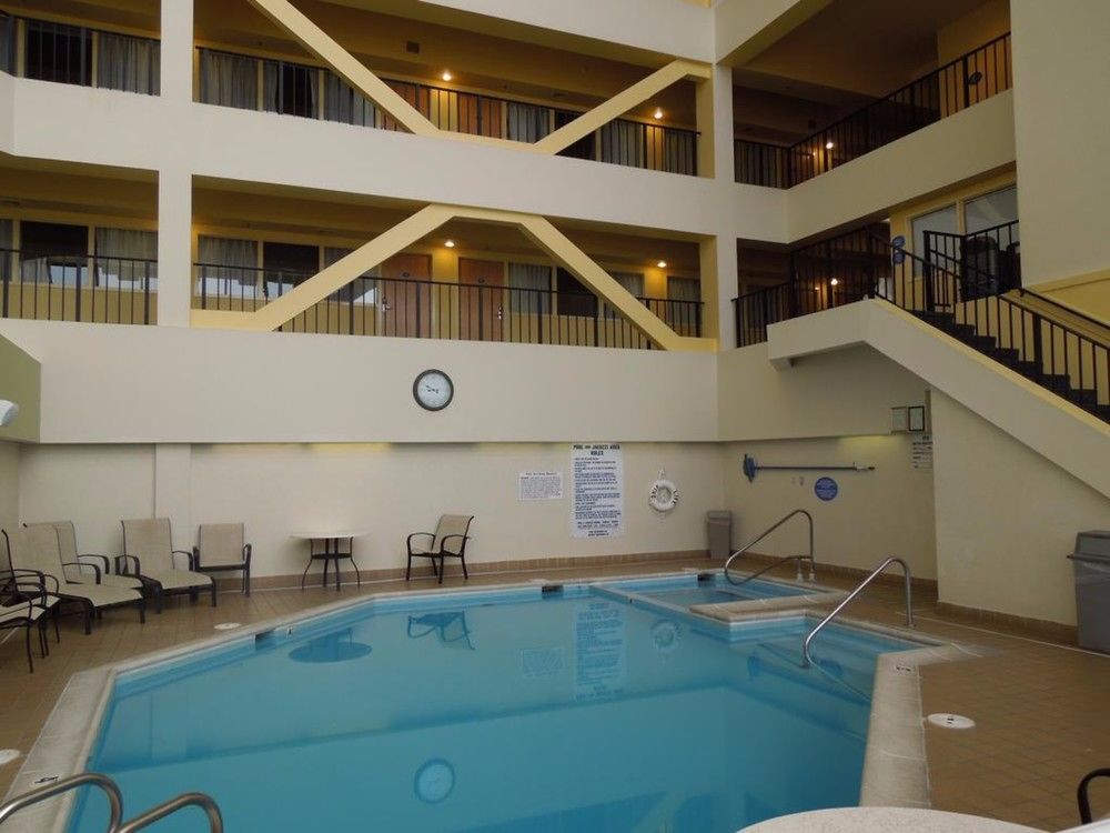 The Atrium Resort, Virginia Beach By Vacatia ภายนอก รูปภาพ