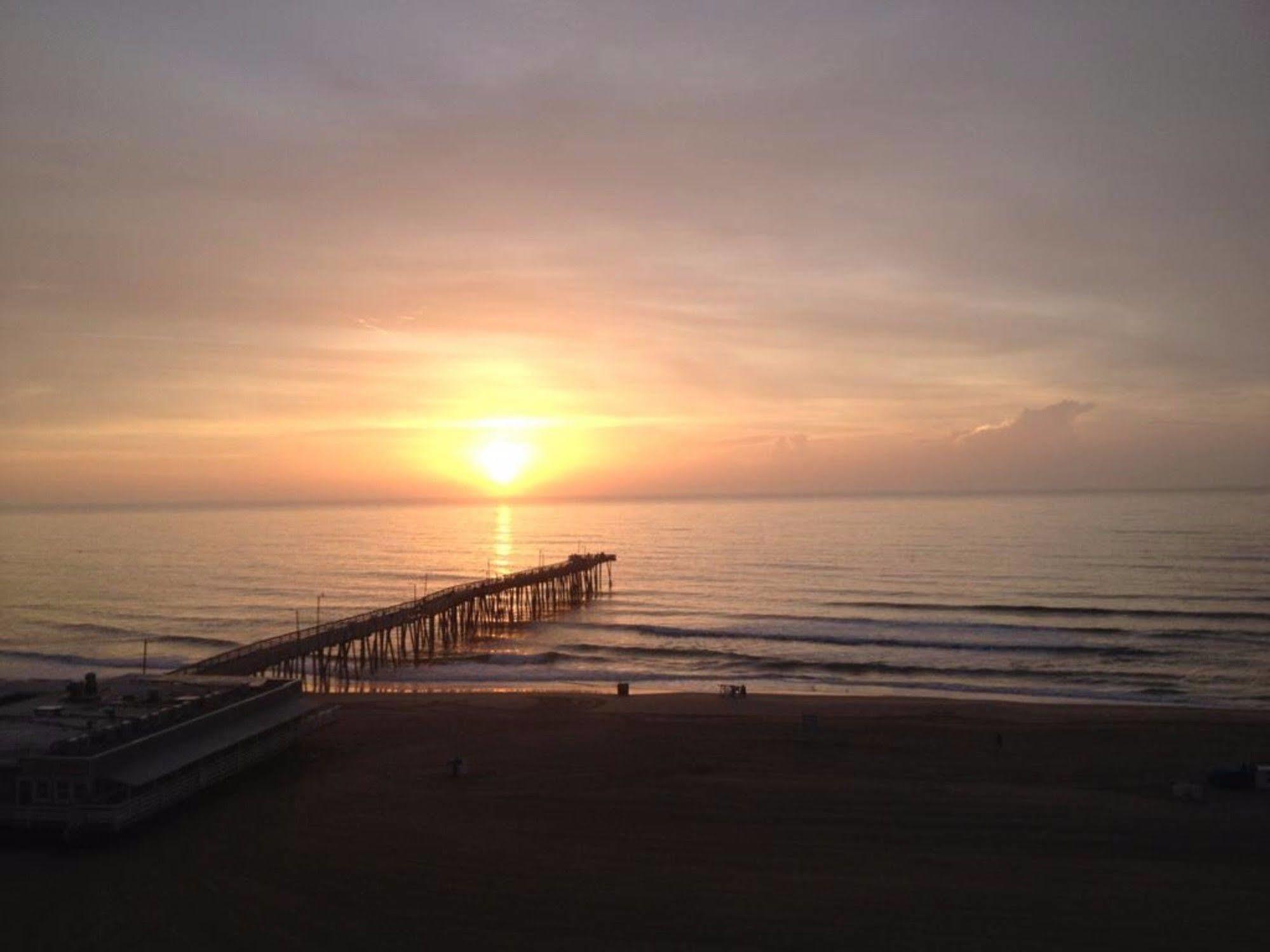 The Atrium Resort, Virginia Beach By Vacatia ภายนอก รูปภาพ
