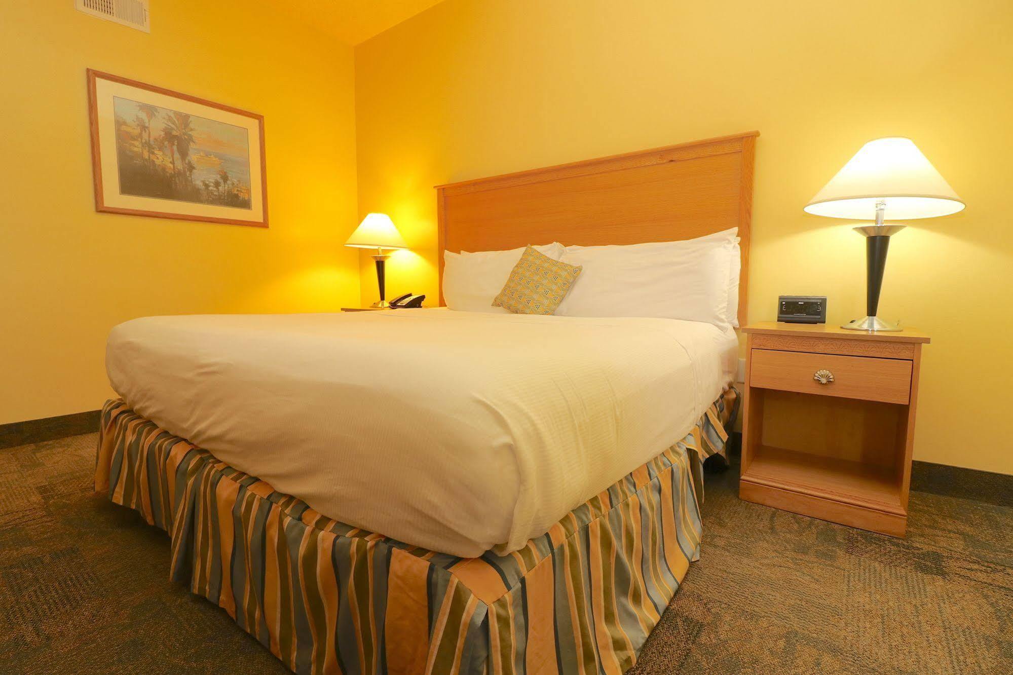 The Atrium Resort, Virginia Beach By Vacatia ภายนอก รูปภาพ